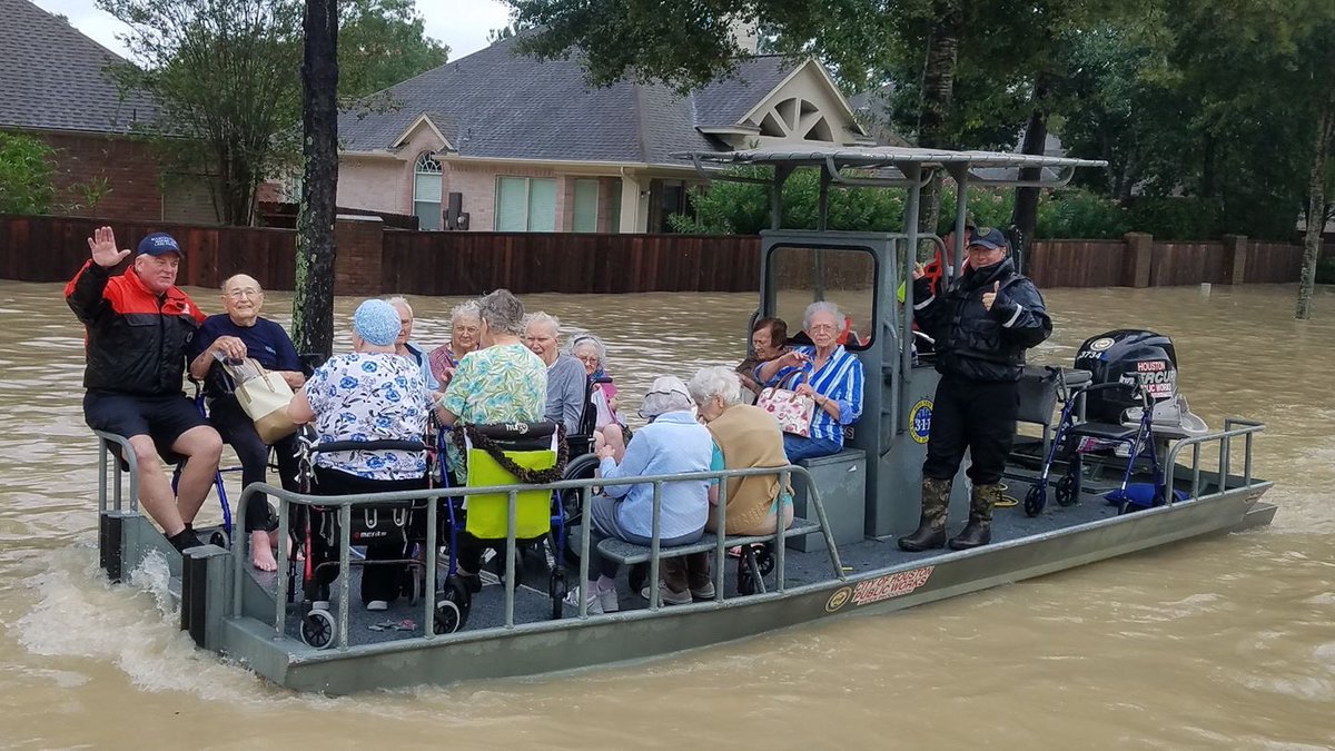 houstonpolice's tweet photo. It has been a long day with strong emotions. We are still here working in our community. There was even a glimmer of Sun #HoustonStrong https://t.co/1nzhF9NMiE
