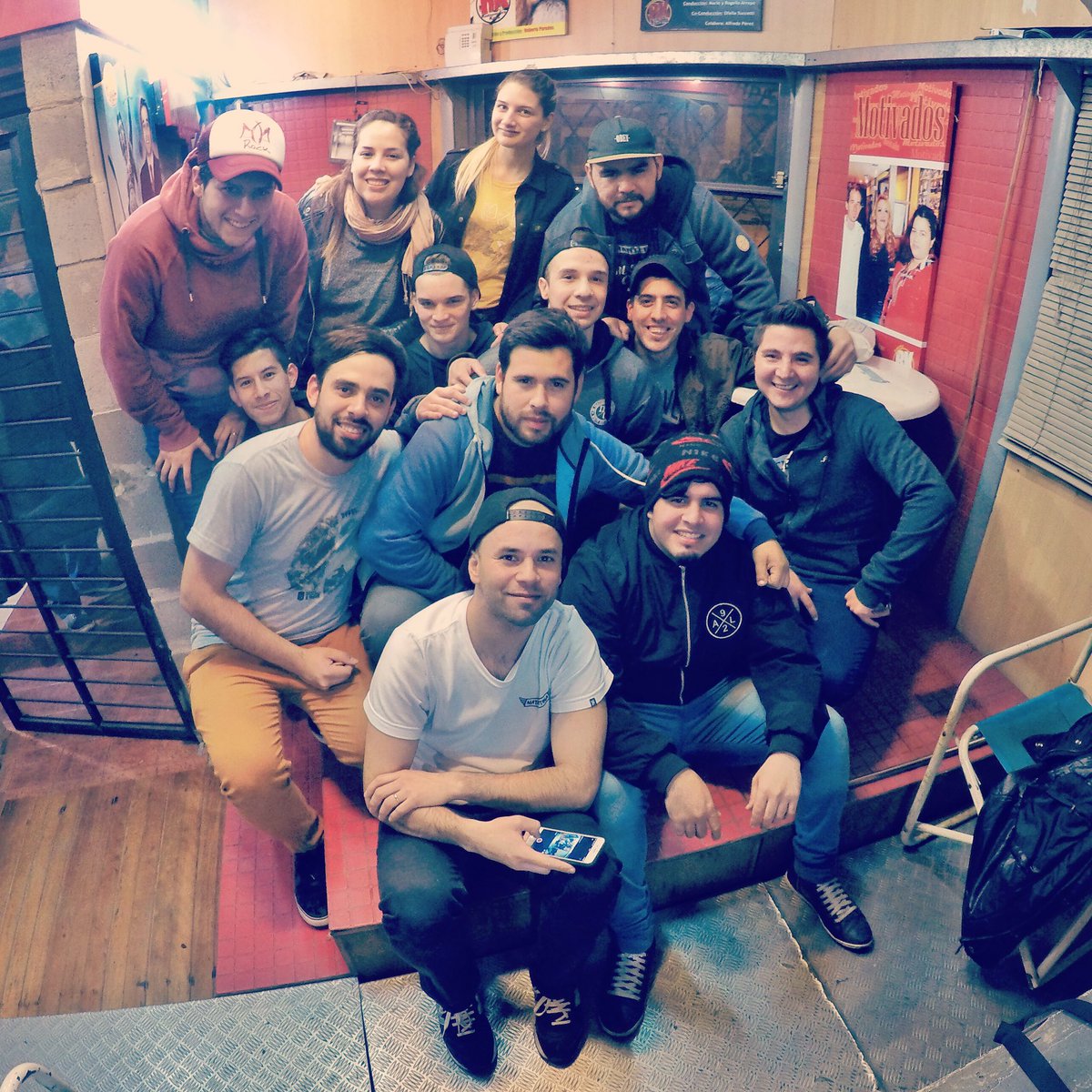 MataRutina's tweet photo. Gracias @NdnRock por ser parte de Mata Rutina! LA ROMPIERON!!
#MATARUTINA #martes20hs #rkfm #NACIDOSDENUEVO https://t.co/tQQiWkGuZn