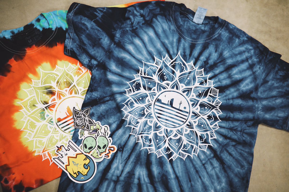 Iamsloth's tweet photo. SLOTH giveaway 😎 RT and Fav this tweet 👇🏼also must be following me Picking winners Sunday! https://t.co/ZqEodijgPP