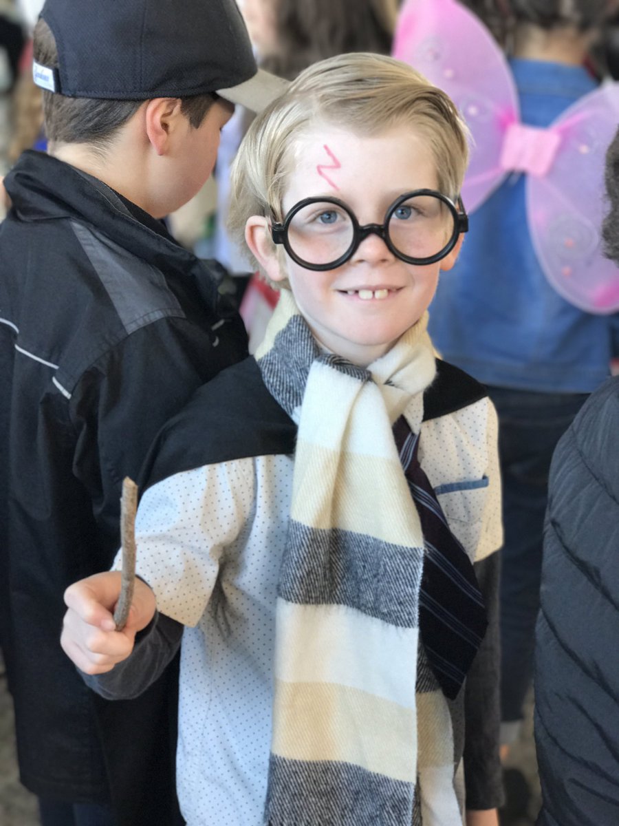 spxudow's tweet photo. #bookweek #2017 #escapetoeverywhere #spx https://t.co/wlpcmPtUrA