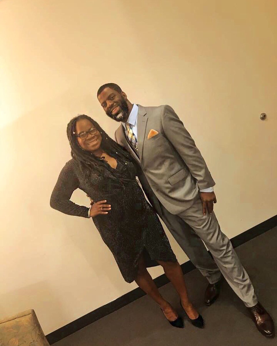 ChiquitaNicole_'s tweet photo. Husband & Wife #styledbyme #fifthstar #AINIOM #TruVanity #InStyleITrust https://t.co/ZSiyizTVr4 https://t.co/zOEJ1yGG0F