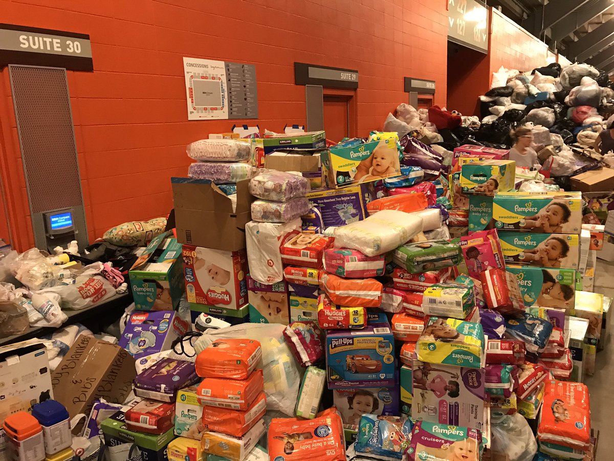 HoustonDynamo's tweet photo. Incredible show of selflessness from Houstonians tonight at @BBVACompassStdm.

Taking donations again tomorrow at 7am. #HoustonStrong https://t.co/RZMDbaPunn