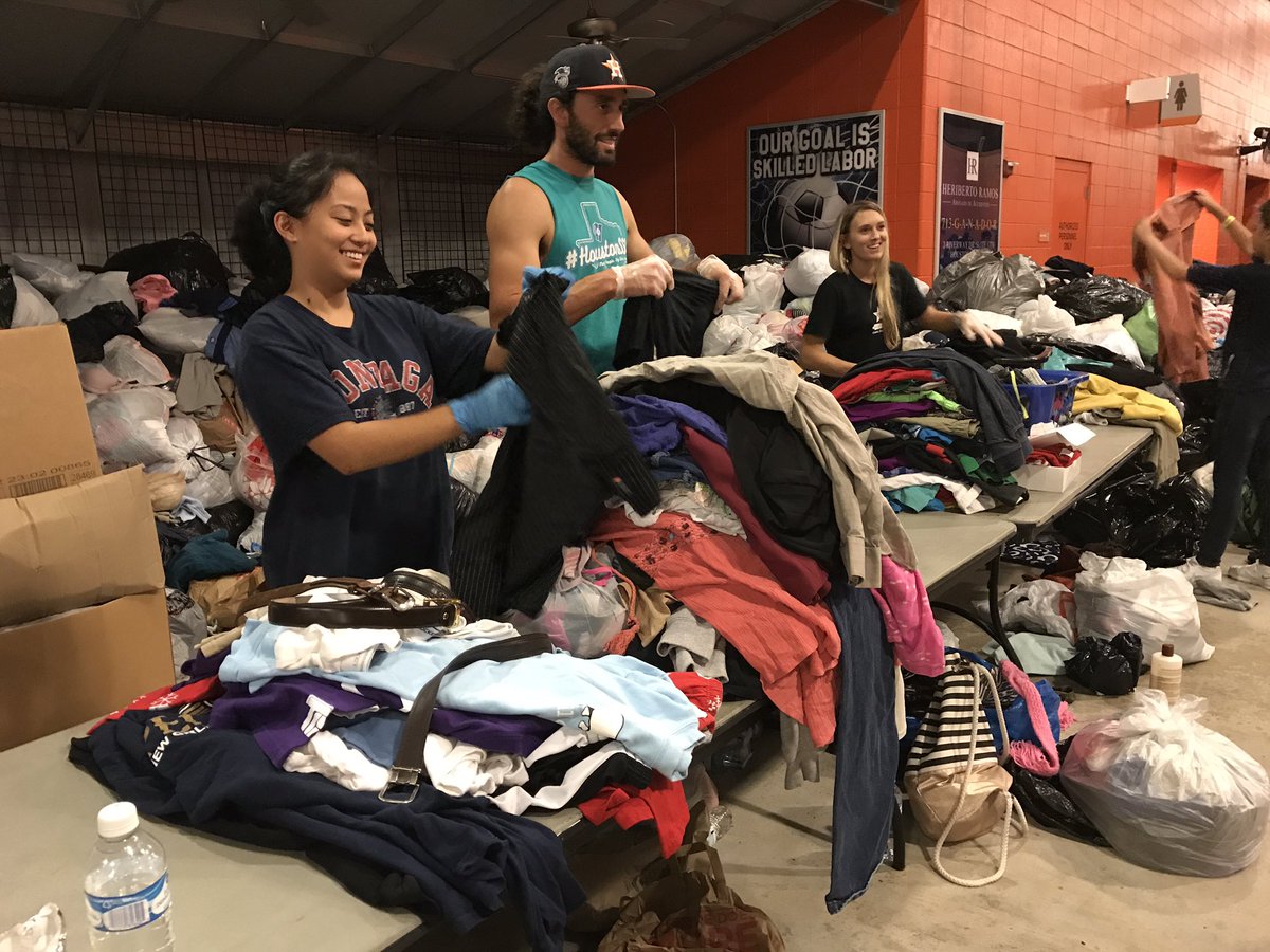 HoustonDynamo's tweet photo. Incredible show of selflessness from Houstonians tonight at @BBVACompassStdm.

Taking donations again tomorrow at 7am. #HoustonStrong https://t.co/RZMDbaPunn