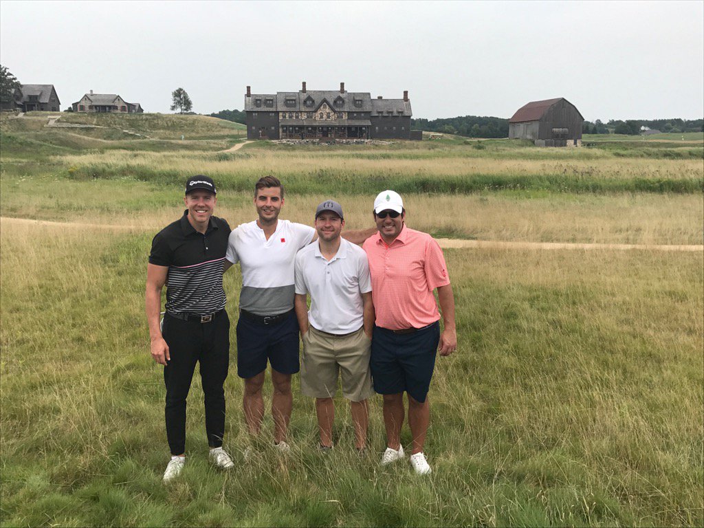 NellyThirdWard's tweet photo. Had a nice round at Erin Hills with these boys post US Open. https://t.co/qxhnYoQ00X