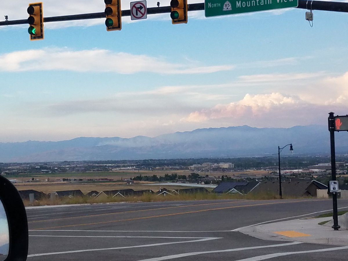 tarebear652's tweet photo. #summerwoodfire from Herriman. https://t.co/3JJlwpwEvL