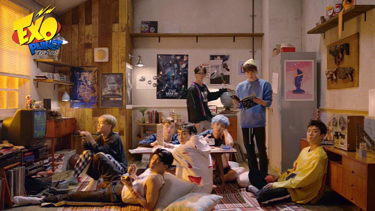 _laygendary's tweet photo. So, is this the #Parallel_World where #EXO from EXO Planet met #EXO from Planet Earth? #RF_05 https://t.co/CIktQSpz4r