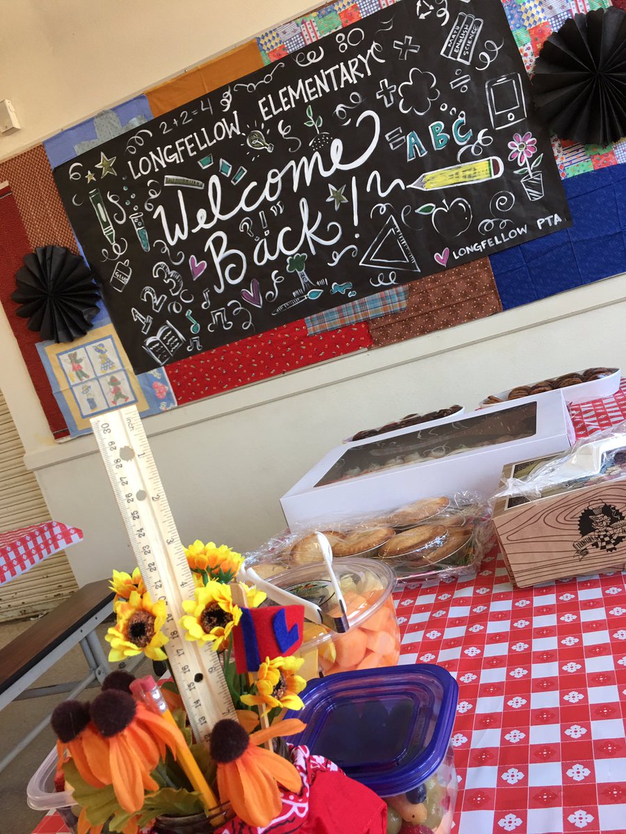 LBLongfellowPTA's tweet photo. Welcome Back Longellow Teachers and Staff!!! #longfellowPTA #longfellowLions #weloveourteachers #wearetheveryverybest https://t.co/AoKNN2jVxV