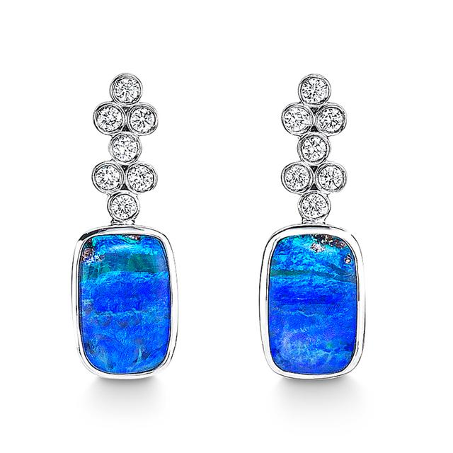 Moody drops of 6.16 carat boulder opals hang from chic diamond bezel. #katherinejetter #swoonery ow.ly/Awzy309SgBc