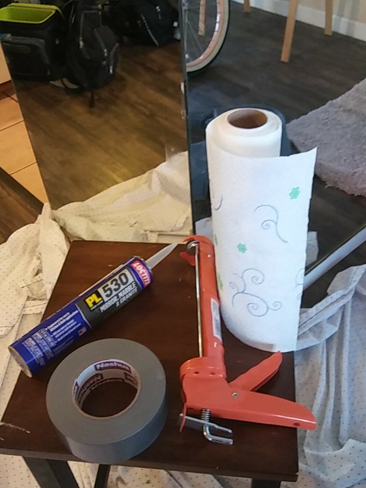 ryrysavino's tweet photo. About to tackle this mirror reattchment 🔧🔨😏
#DIYGirl #AlwaysAProject https://t.co/BMoQ4v6jNI