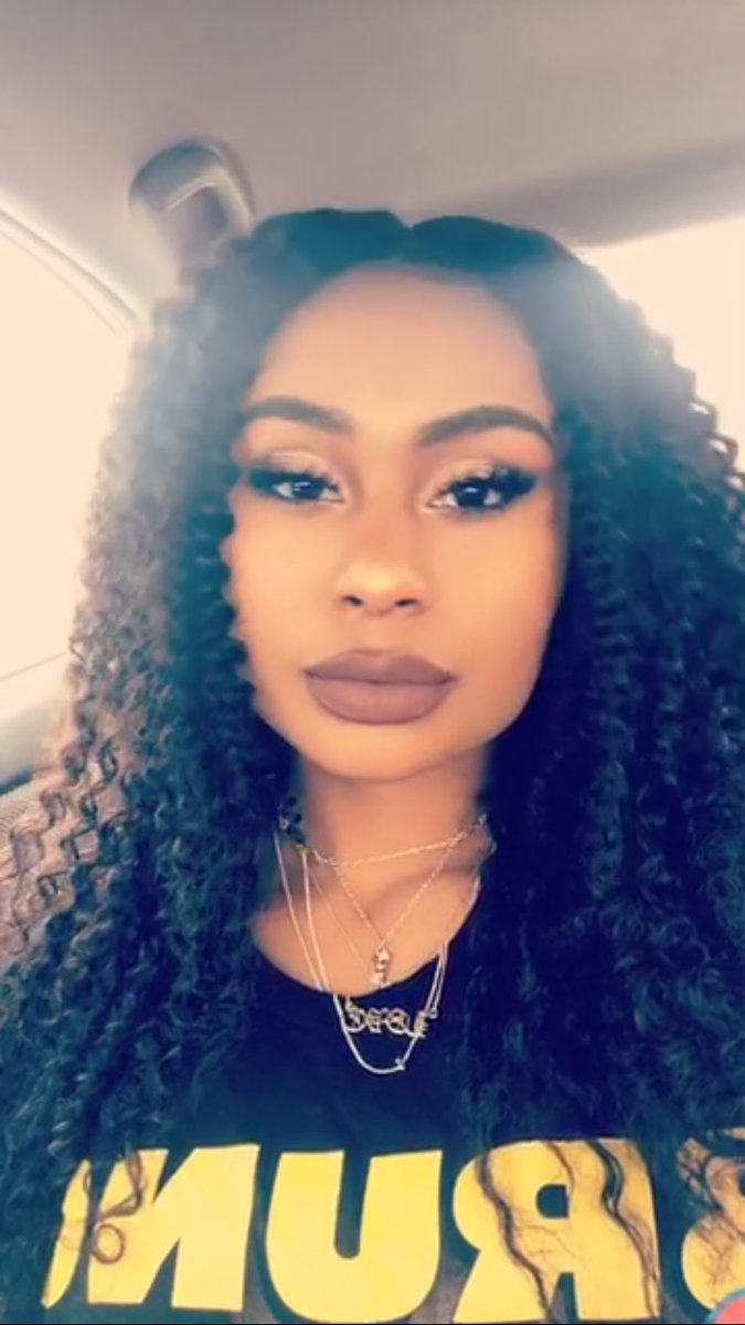 daniiiphantom's tweet photo. hair from @BonjourBundles and lashes from @LashLandCo in the style pretty princess @ImTheBombDotCom keep doing what you're doing 💕 https://t.co/Qq3Crmepbk