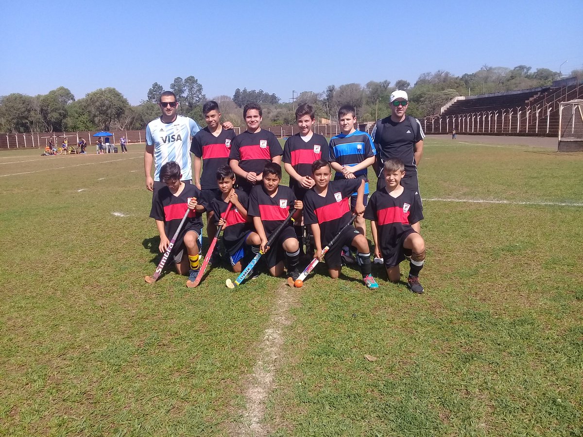 galarza_renzo's tweet photo. Quien te ah visto y quien te ve... #CEF29 sub 14 Fem y Masc ganador Instancia Zonal #JuegosEvita gracias #Cef6 y @diegocarraro2 https://t.co/x67a8wFJUq