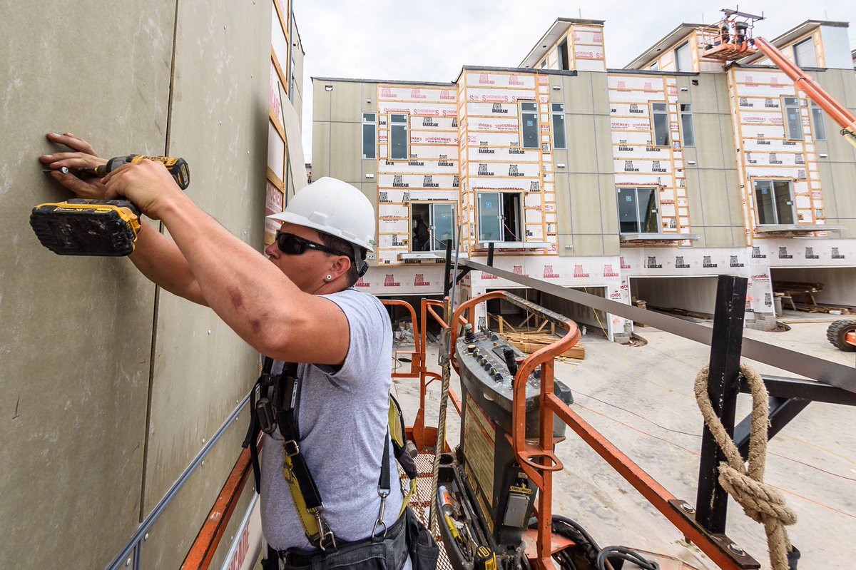 IntegritySF's tweet photo. Framers.Siders.Roofers.Trim Carpenters.Apply Now! https://t.co/KoRsJQdYtS #NowHiring #integritySF #SiouxFalls #SouthDakota #ConstructionJobs https://t.co/e082ZmDAqz