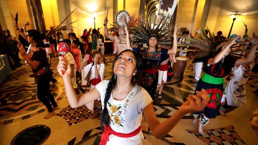 latimes's tweet photo. Goodbye, Columbus Day? L.A. is poised to rename holiday, but councilmen have different ideas https://t.co/6FTMu1XA4Q https://t.co/ZHBuoR4pId