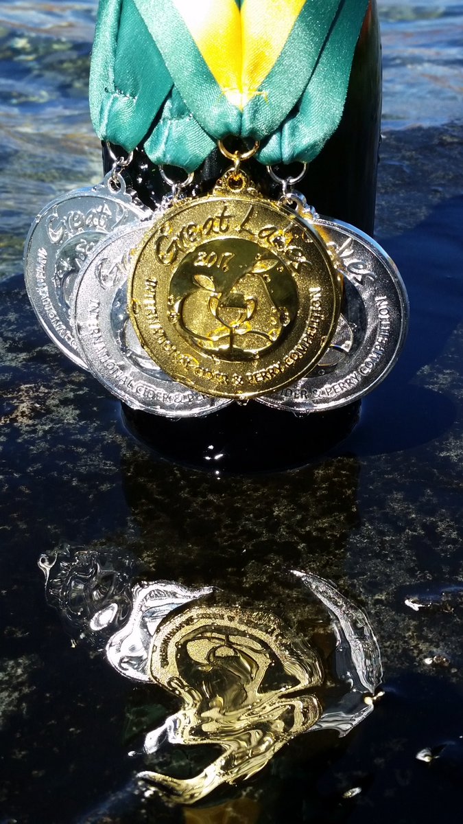 ChelanCiderMan tweet media