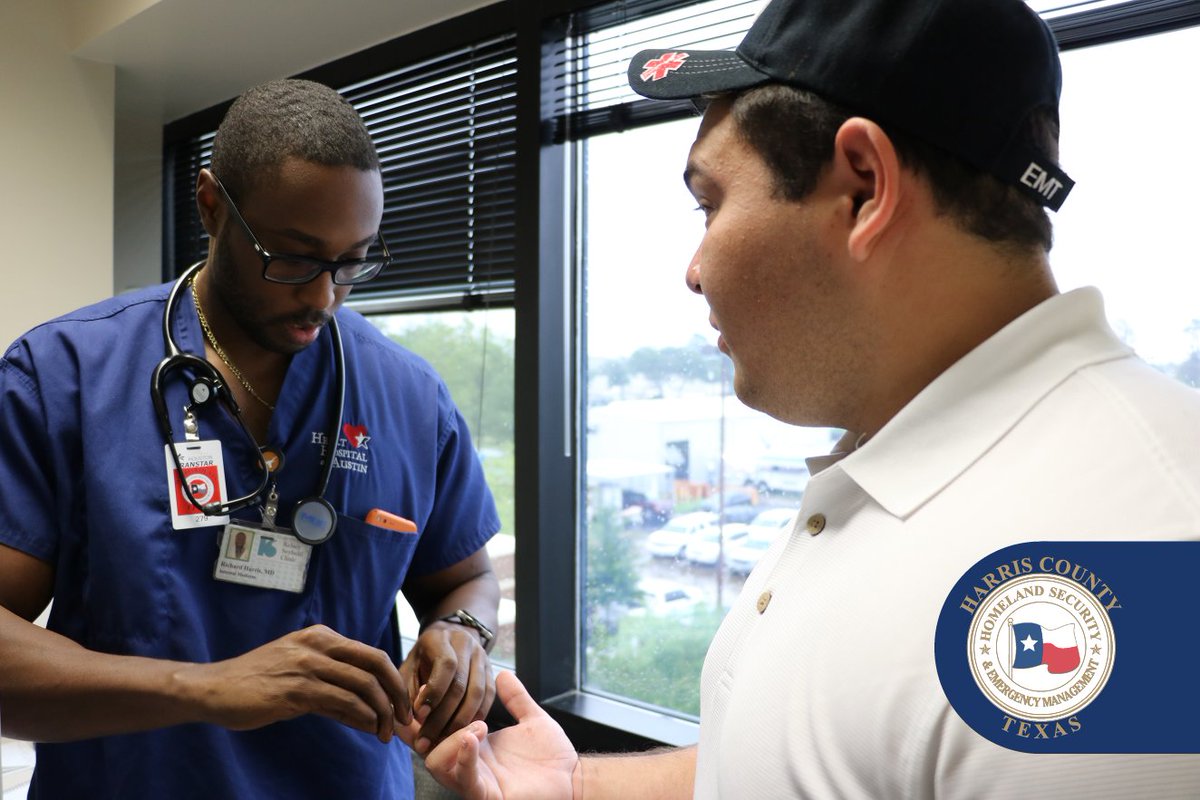 ReadyHarris's tweet photo. BEYOND HEROES: Richard Harris, MD, @KelseySeybold keeping emergency operations staff &amp; first responders healthy during #Harvey operations. https://t.co/CRyTLB7u8X