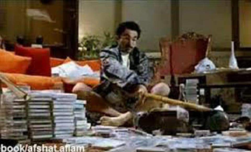 Abou3Laa2's tweet photo. انت فاهم الرومانسية غلط يلا 😂😂 https://t.co/cV6GwOyCUk