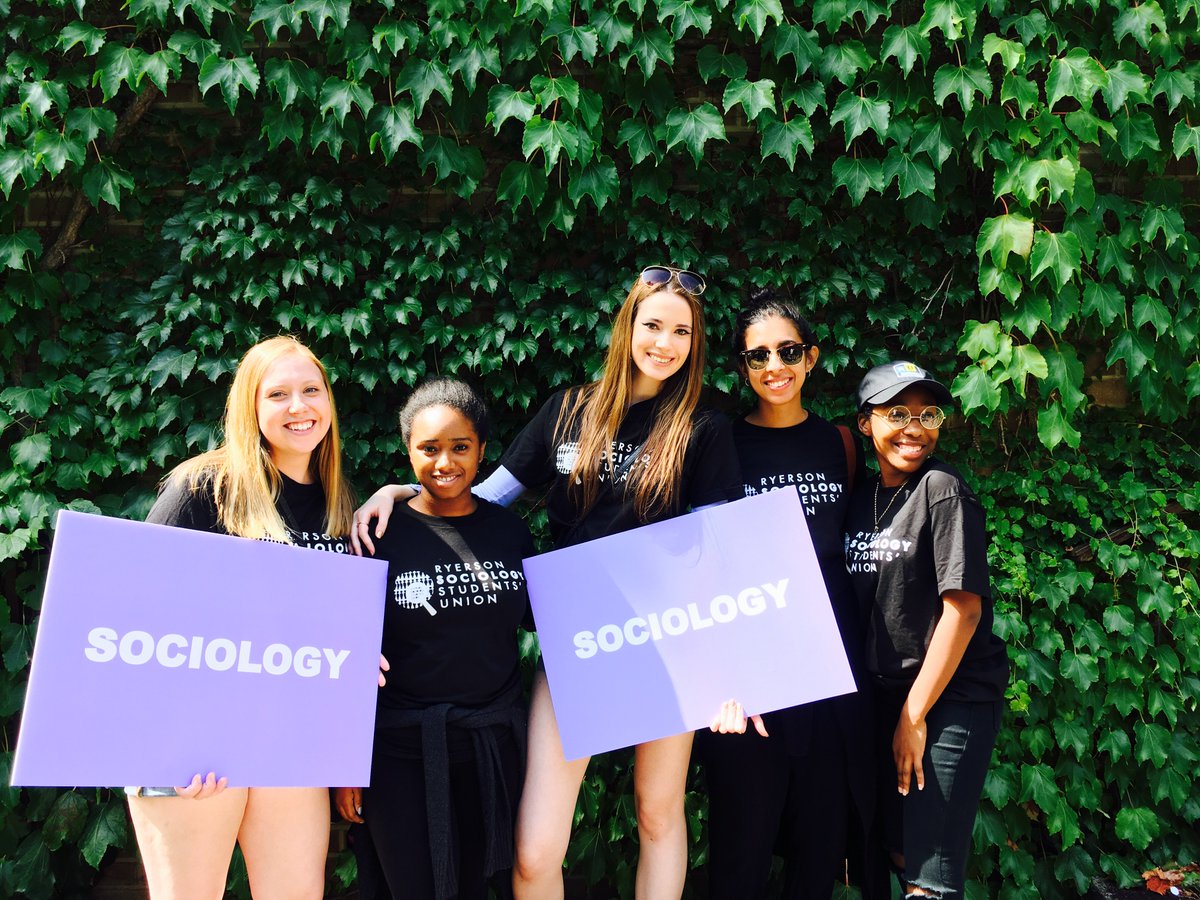 RUSocUnion's tweet photo. On behalf of the #RSSU, it was an absolute joy meeting all of the first year Sociology students today at orientation! #RSSU #RUsociology 💛💙 https://t.co/Mm91HywPyY