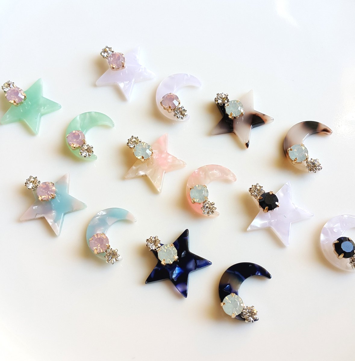 Star Paradise 大理石のような質感が上品で 美しい星と月 T Co 1r4rrgmzel Creema Creema秋 星 月 宇宙 星空 星ピアス 月ピアス ステンレス鋼 シルバー925 イヤリング 手作り ハンドメイド Handmade T Co Ekcdzjasgl