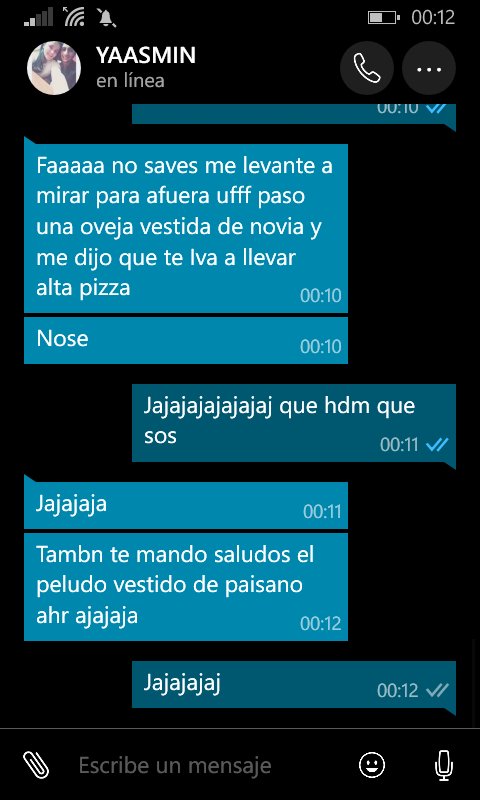 AzuulRatovsky's tweet photo. Cuando tu amiga te alegra la noche 😅❤ https://t.co/gCJ6dr9UnA