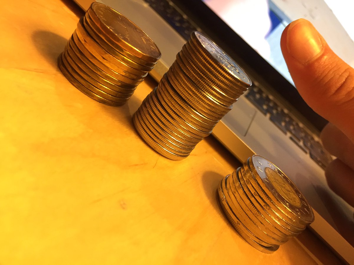 lukethe95019111's tweet photo. money up to here but un employed, #madstacks https://t.co/3eD9NgZT8a