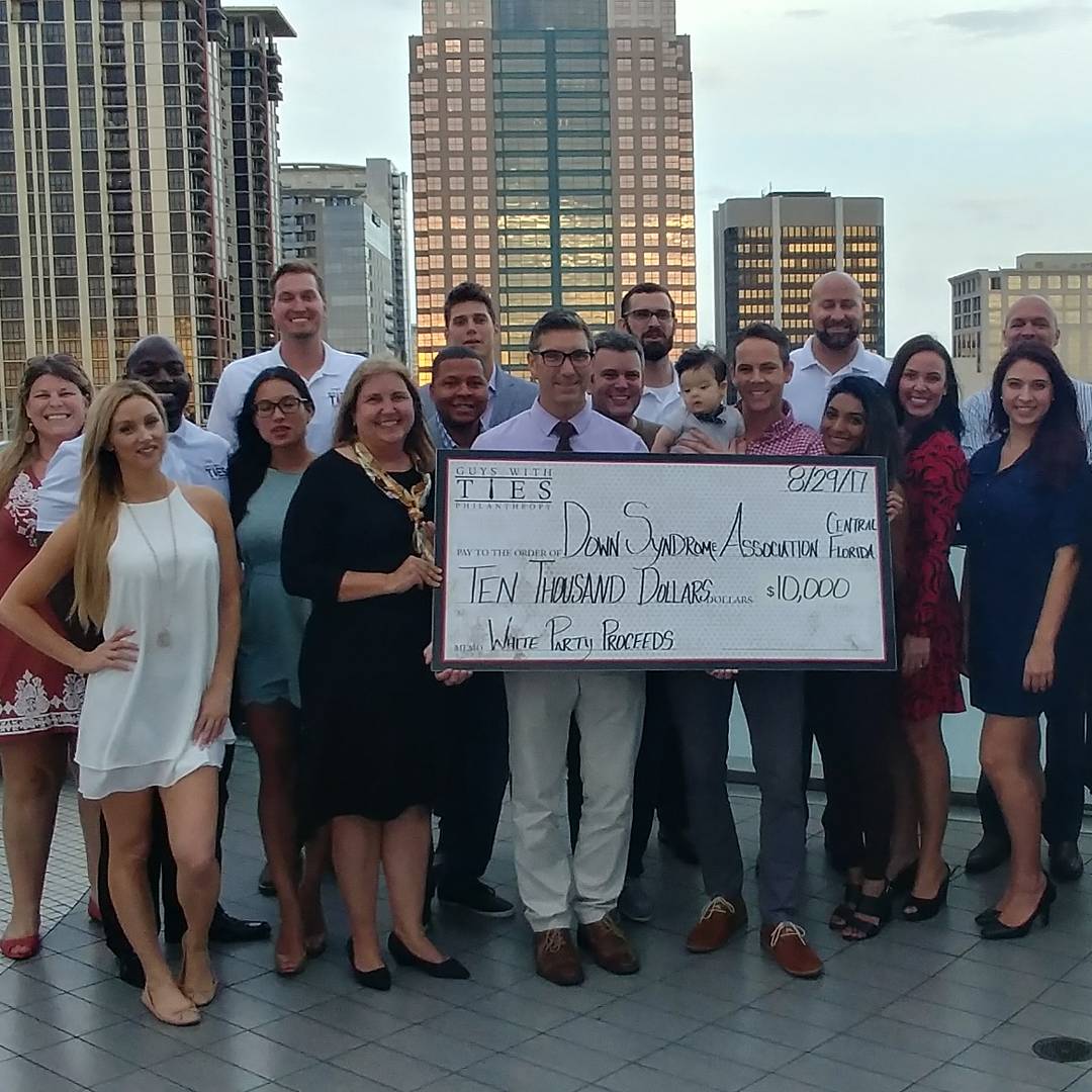 GuyswithTies's tweet photo. Honored to donate $10,000 to the @DSAofCentralFL with proceeds from the White Party #guyswithties #partywithapurpose #goodguysgiveback https://t.co/Bcv2iQm8yz