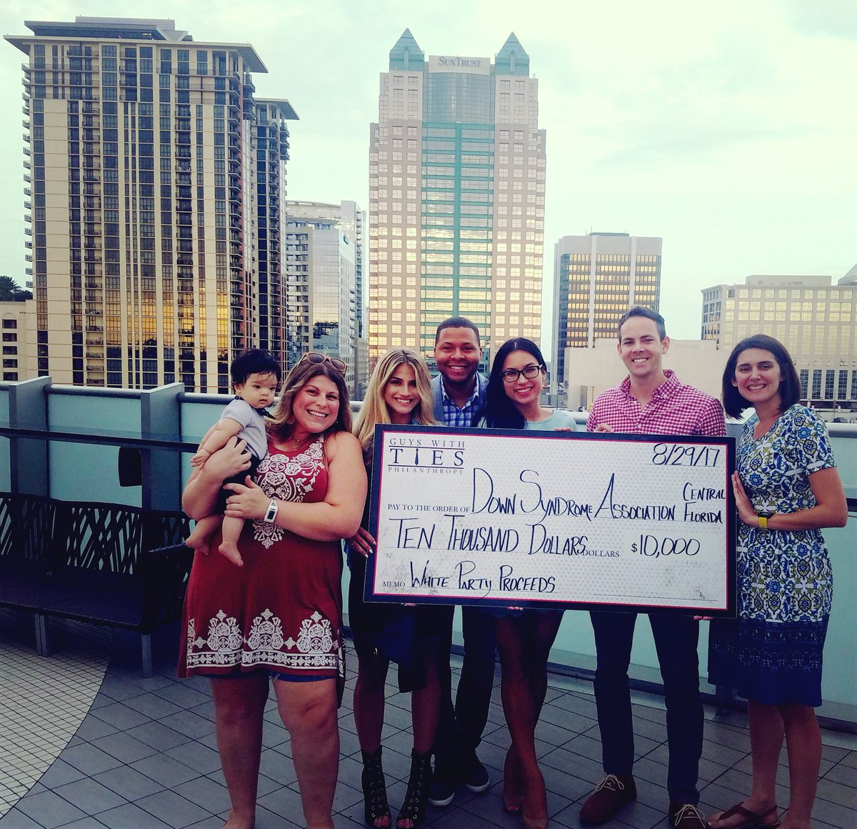 GuyswithTies's tweet photo. Honored to donate $10,000 to the @DSAofCentralFL with proceeds from the White Party #guyswithties #partywithapurpose #goodguysgiveback https://t.co/Bcv2iQm8yz