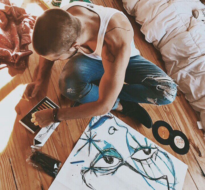 cuando amanece tu lindura cualquier constelación se pone insegura