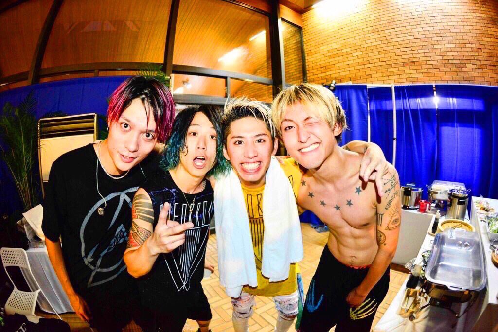 ONEOKRO39823077's tweet photo. たくさんのOORerと繋がりたい！
気軽にフォローお願いします！

#ONEOKROCK 
#OORerさんと繋がりたい 
#いいねした人全員フォロー
#RTした人全員フォローする https://t.co/QFNXsgWKuh
