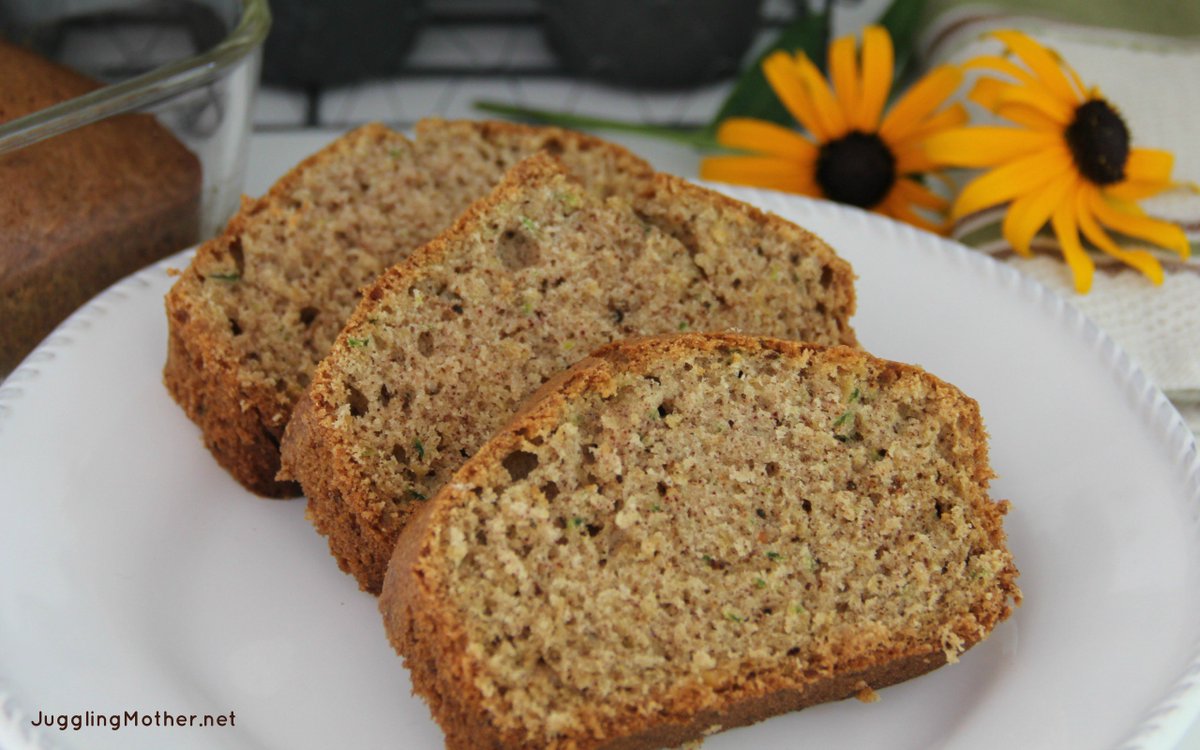 aJugglingMother's tweet photo. Delicious and healthy Zucchini Bread! https://t.co/SiqHDSnrkb #zucchini #baking #veggies https://t.co/CSFU0uEDFn