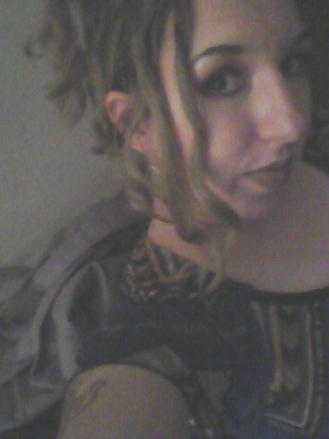 Even a crappy camera can't hide how cute I am after a hard day of work... https://t.co/B4uiMCpP4m