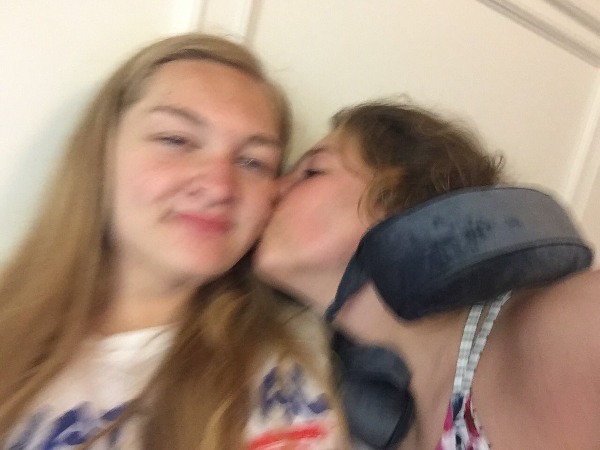 emma_borowski's tweet photo. Happy birthday @kajsadia have a great day at our tourni♥️♥️#vb4life https://t.co/7M8Lp4KFgB