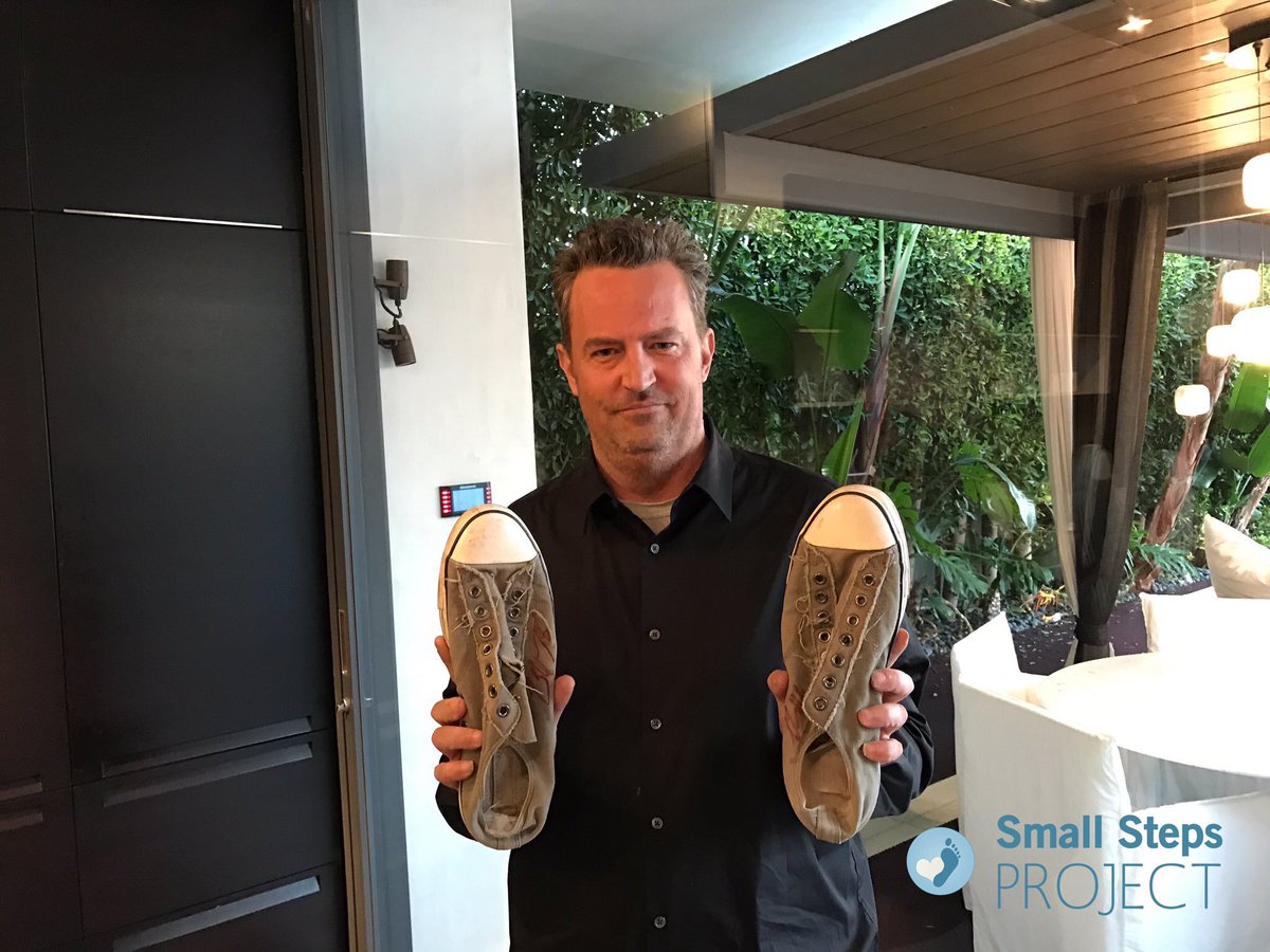 MatthewPerryy_'s tweet image. My love for this shoe