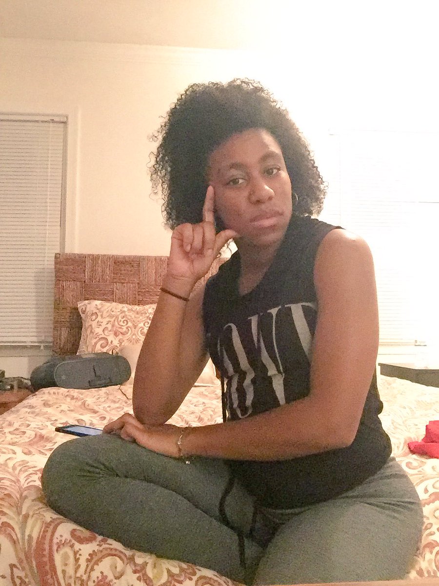 akeylahsimone's tweet photo. Ayyyeee #shethinkshecute #natural #NaturalHairTwitter #curls #teamnatural #blackgirlmagic #love #silly #curves #finally #loveyourself #sexy https://t.co/P0l5CMNQzM