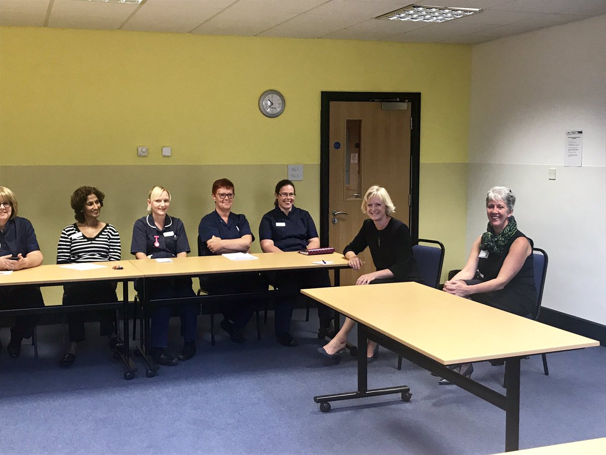 JaneERutter's tweet photo. Thank you for visiting Worcestershire Acute today, lovely to meet you and appreciate your words of inspiration @RMayNurseDir @WorcsAcuteNHS https://t.co/j12WC9Q0Vc