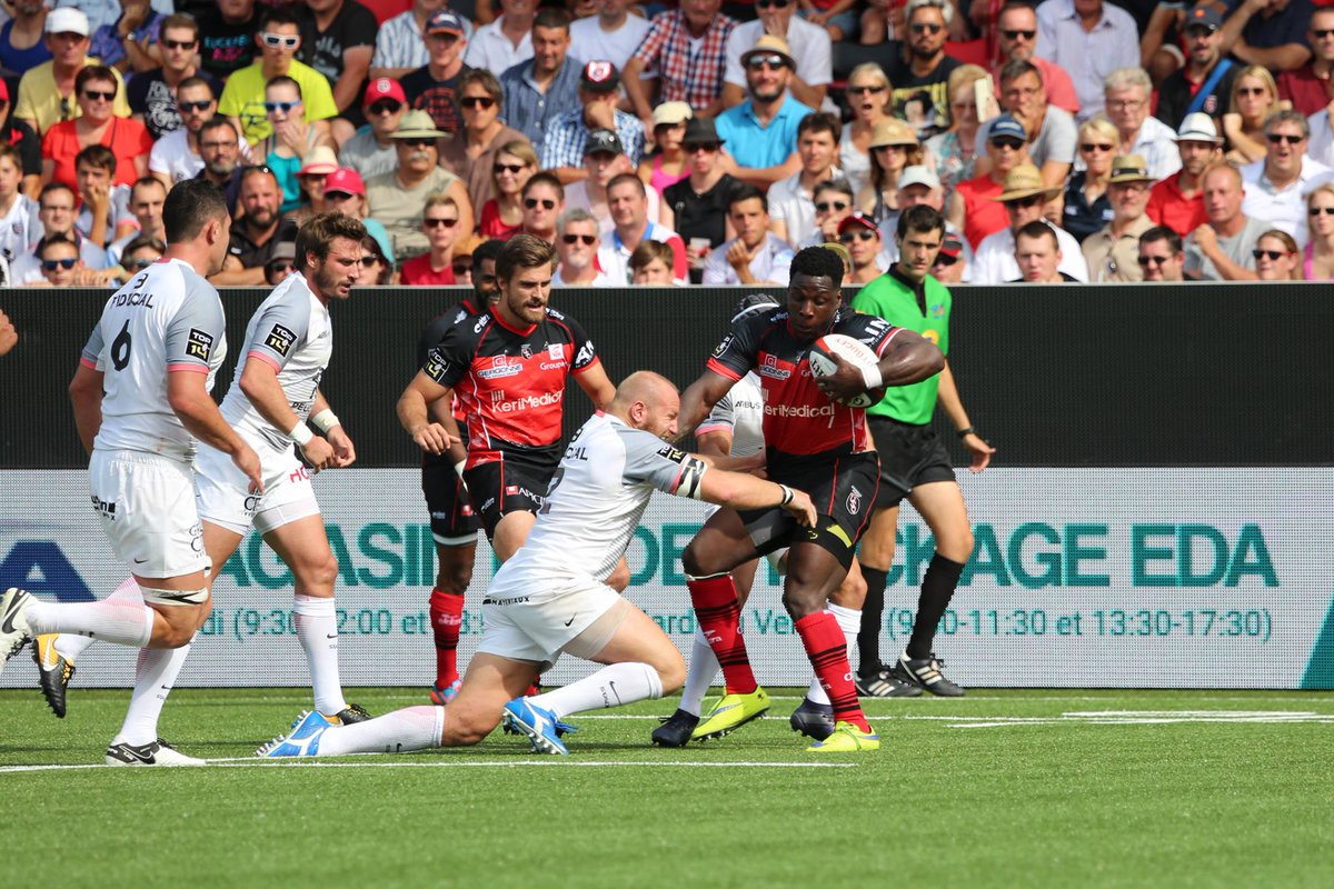 OyonnaxRugby's tweet photo. 📷 Quelques images de la rencontre @OyonnaxRugby
/ @StadeToulousain
#USOST #J1 #TOP14
https://t.co/NsN89bG60a https://t.co/gVtcMiyOAq