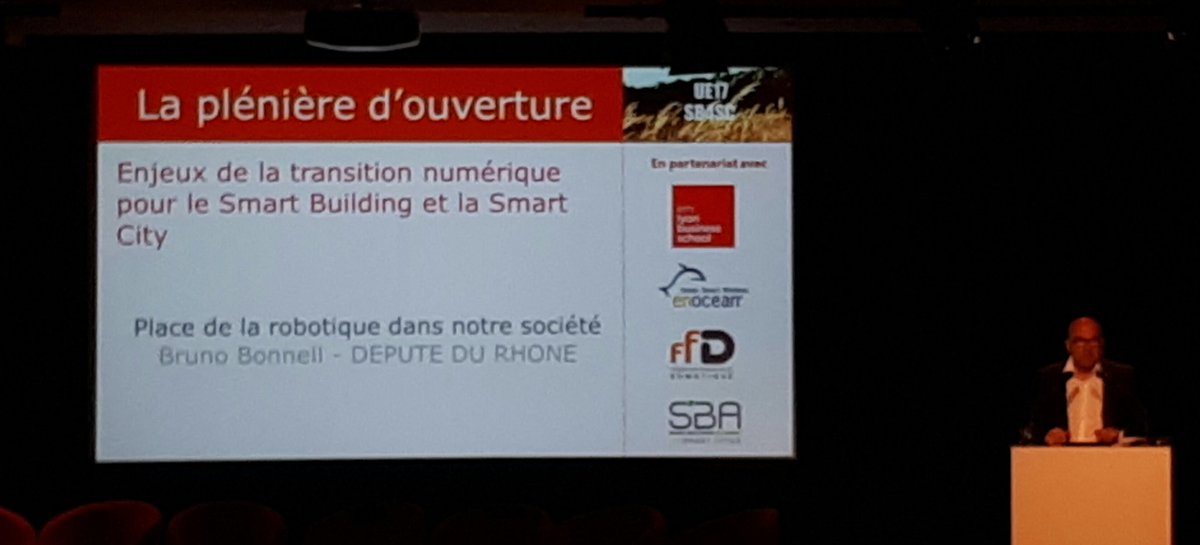 LookSharpParis's tweet image. @BrunoBonnellOff #UESB4SC2017 stop #smartwashing, vers du concret! Eco énergie, saut quantique numérique, révolution transport: même combat!