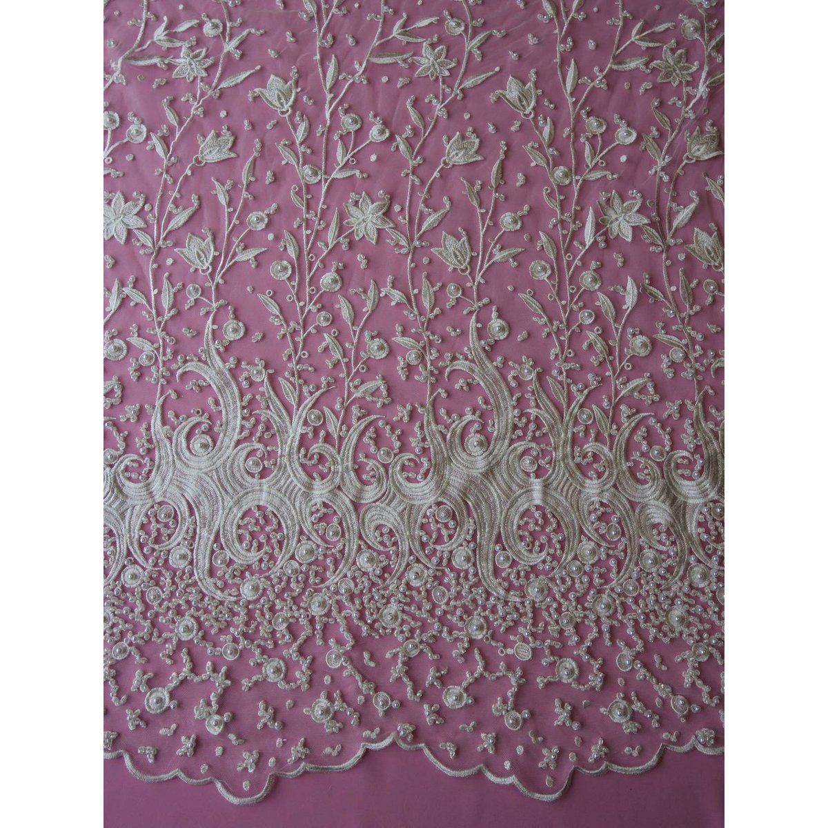 WeddingFabric's tweet photo. Another new #Bridal #lace. Introducing Dream! 
 https://t.co/B9FlYcMLuz https://t.co/N0kMkYoxaZ
