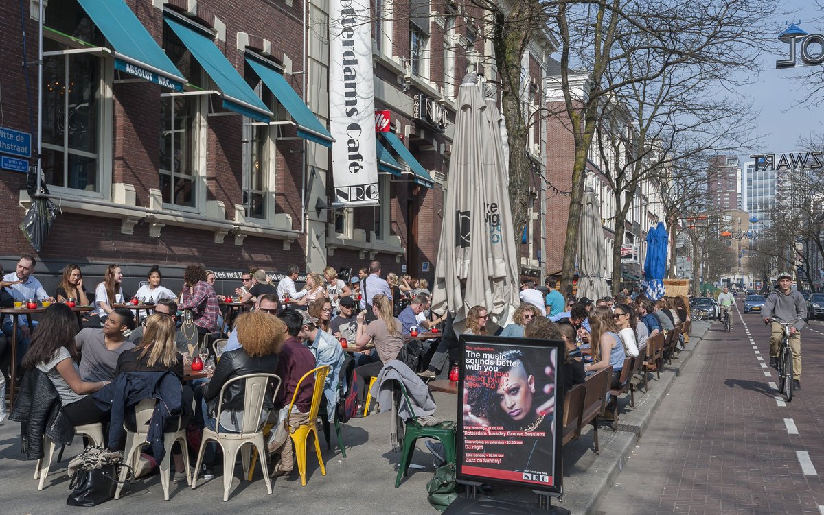 rotterdam's tweet image. Fysieke #veiligheidsmaatregelen binnenstad #Rotterdam. Meer informatie: bit.ly/2vIOfC2 #Meent #WittedeWithstraat #Coolsingel