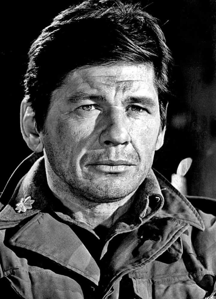 basnettdavid1's tweet photo. 🎥 Films 🎬 Today in 2003 actor Charles Bronson died R.I.P #DeathWish #TheDirtyDozen #TheMagnificentSeven #TheGreatEscape #ChatosLand https://t.co/IORnImD786