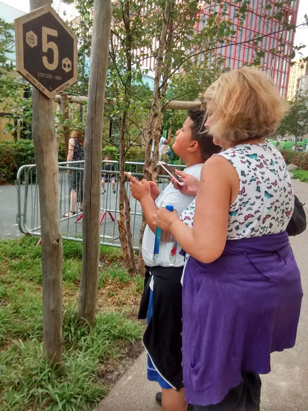 kxbeetrail's tweet photo. Last week to do @kxbeetrail  Download App https://t.co/EVYe3KKtjh Count #bees, unlock vouchers @CaravanKingsX @TheGermanGym @_RubyViolet etc https://t.co/fxz4YGuYG9