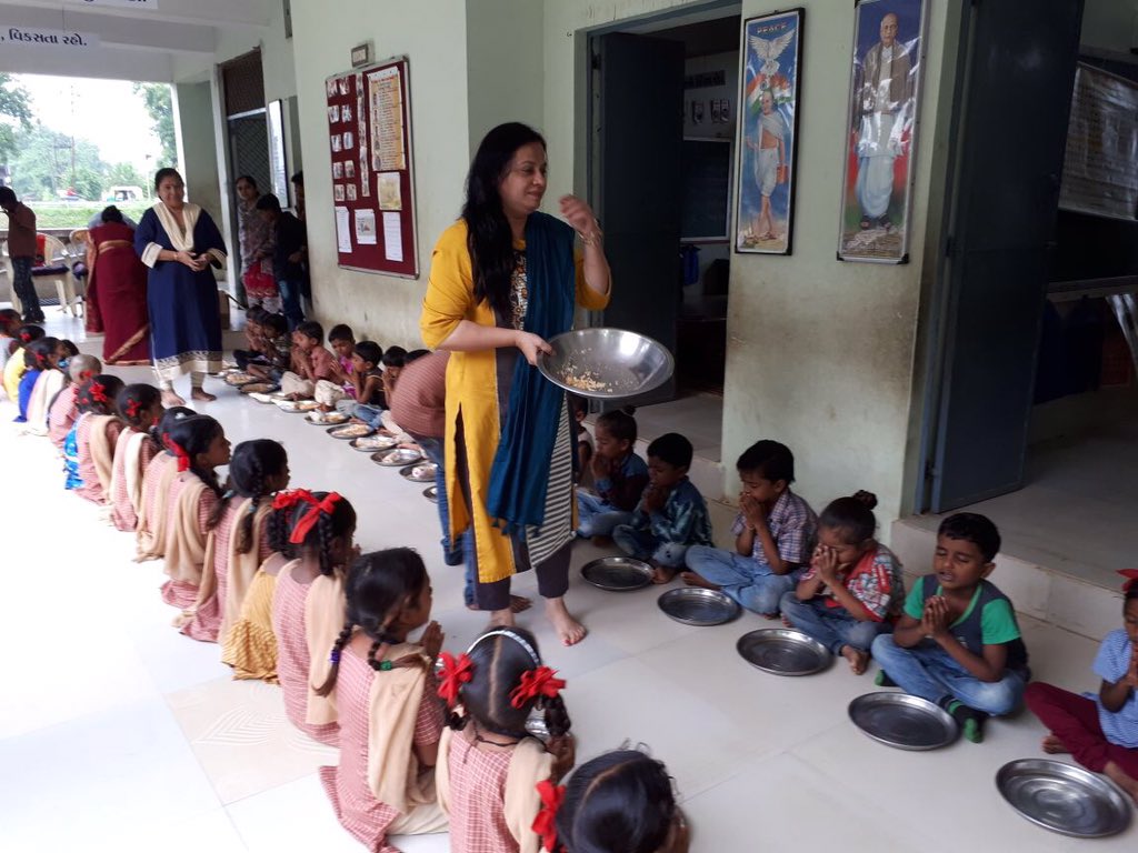 Nipa_Kamal's tweet photo. If u can't feed hundred feed one the what I follow every birthday n thru out year words  of Mother Teresa.#bithdaybash 2017 Anklavdi school https://t.co/KDE7cVEcn2