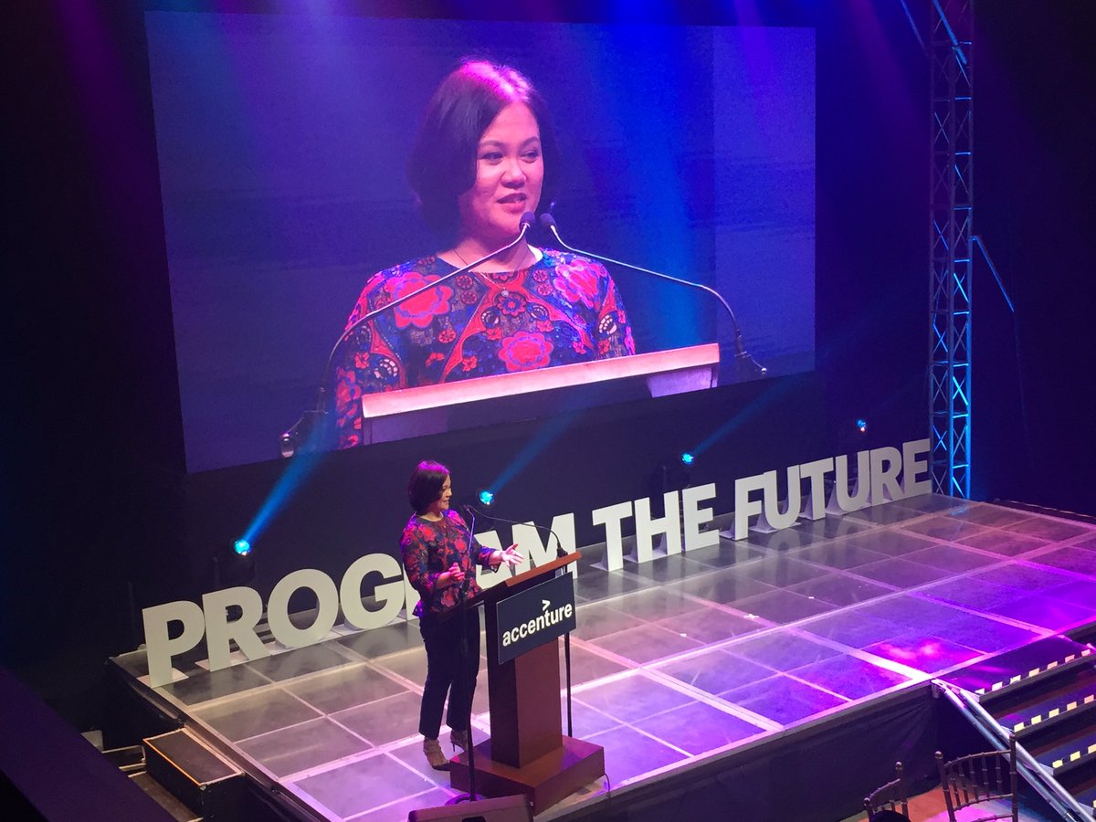 rapplerdotcom's tweet photo. @AccentureJobsPH Senior Managing Director of @accenturejobsPH, Ambe Tierro, gives the opening remarks. #ProgramTheFuture2017 https://t.co/cQ795O2IdH