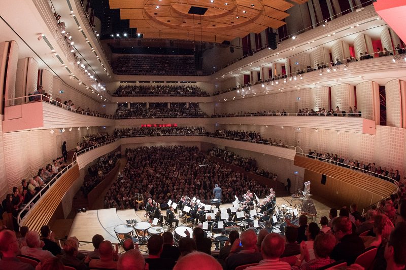 Die Brass-Gala mit der Black Dyke Band im KKL Luzern im Rahmen des 19. World Band Festival Luzern ist ausverkauft.