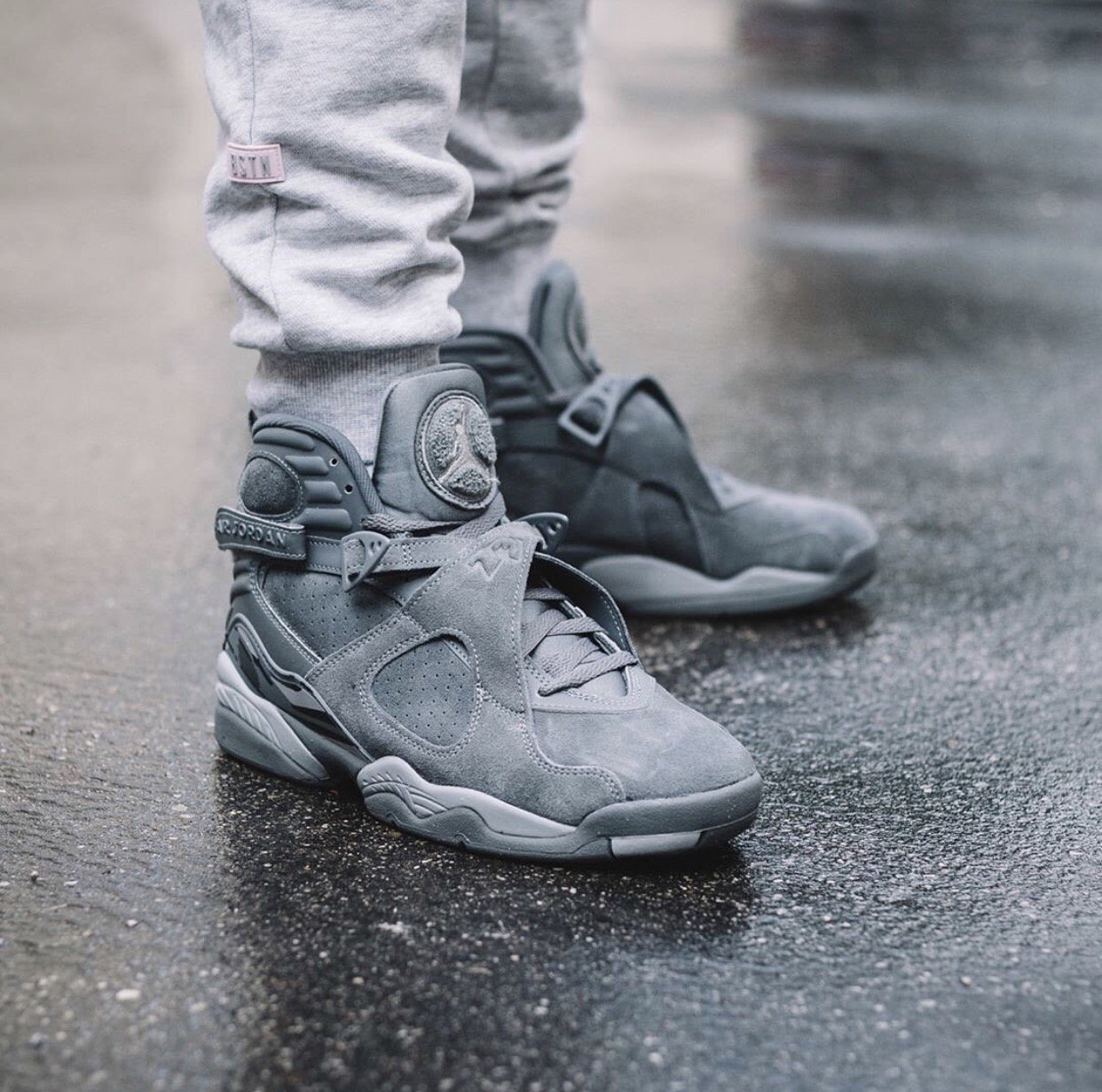 Retro 8 cool grey outlet