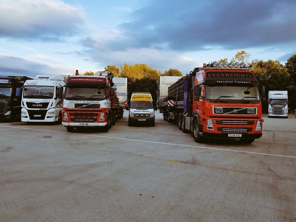 Always happy to help! moving 2 loads at 13.6ft from Croydon to Manchester via Birmingham NEC. @RSwainSonsLtd #ev