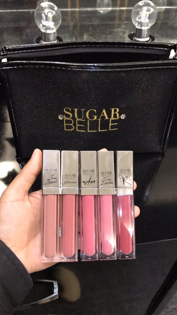 SUGARBELLECOSM1's tweet photo. Hey girls, let's get yours lips colored with these mattnifique lipcream. rm69/pcs. ws for more! 016-9852096 @twt_makeupmy https://t.co/WG4RNJI18w