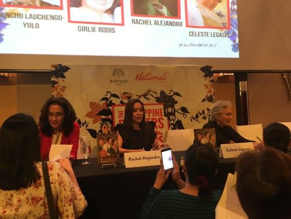 anvilpublishing's tweet photo. Did you miss the #PRWF2017? Here are 5 Anvil highlights from the event! #GoReadWrite2017 https://t.co/6tMM02WByp https://t.co/5jyNU7m7jn