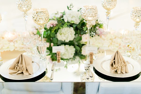 #WeddingWednesday
From sweet and modern napkin rings to crystal goblets, gilded accents bring a glamorous touch, no matter the decade.
