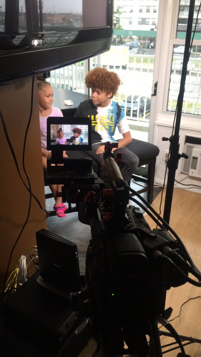 Momanger1's tweet photo. Coming to your screen #FLETCH5 #justjennproductions #supermomanger https://t.co/z9H9vTTbyJ