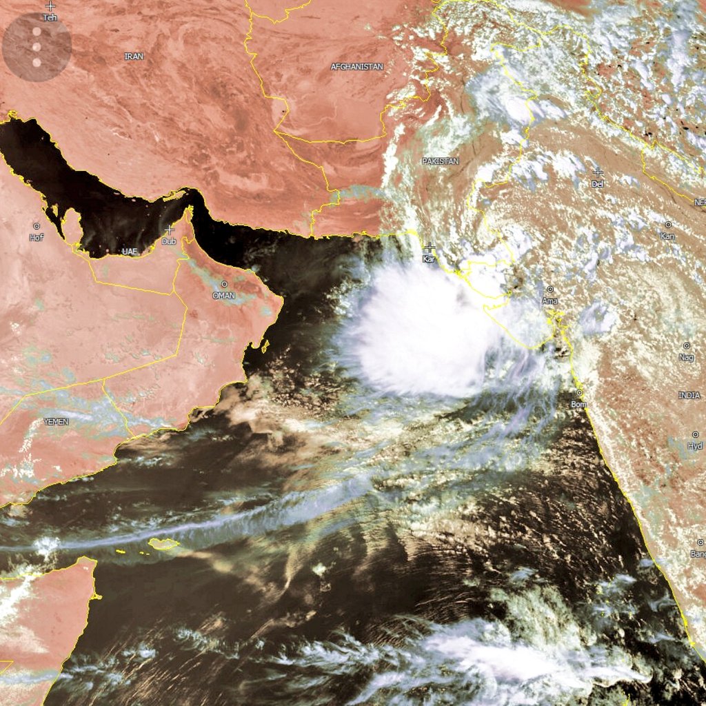 الوضع الحالي شرق بحر العرب
اضطراب مداري .